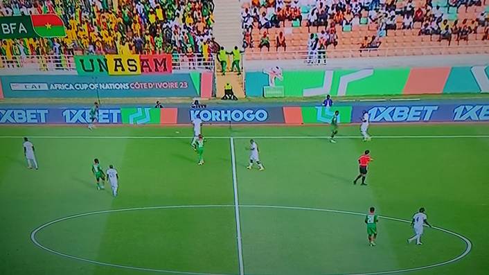 Une image contenant Stade de foot, gazon synthétique, stade, Site sportif
Description générée automatiquement